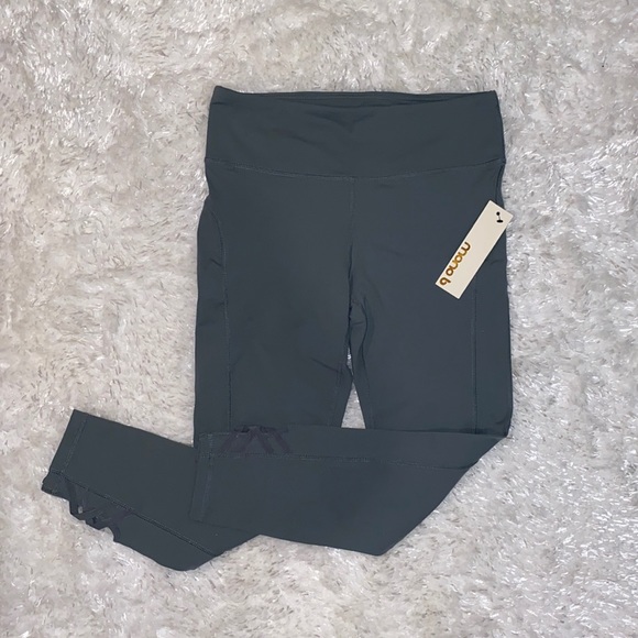 These Three Boutique Pants - NEW with Tags These Three Boutique Green Leggings